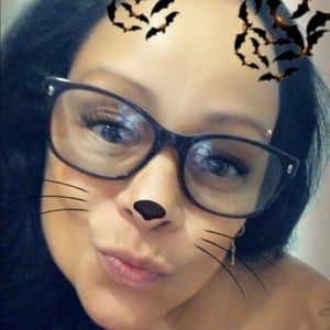 Meet your Posher, Sonia